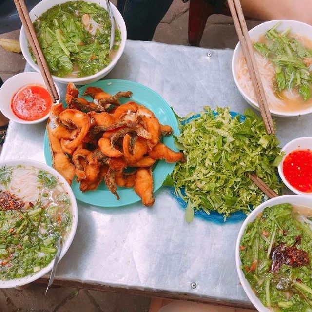 KHÁM PHÁ MÓN BÚN CÁ NHIỀU “TAI TIẾNG” NHẤT HÀ NỘI